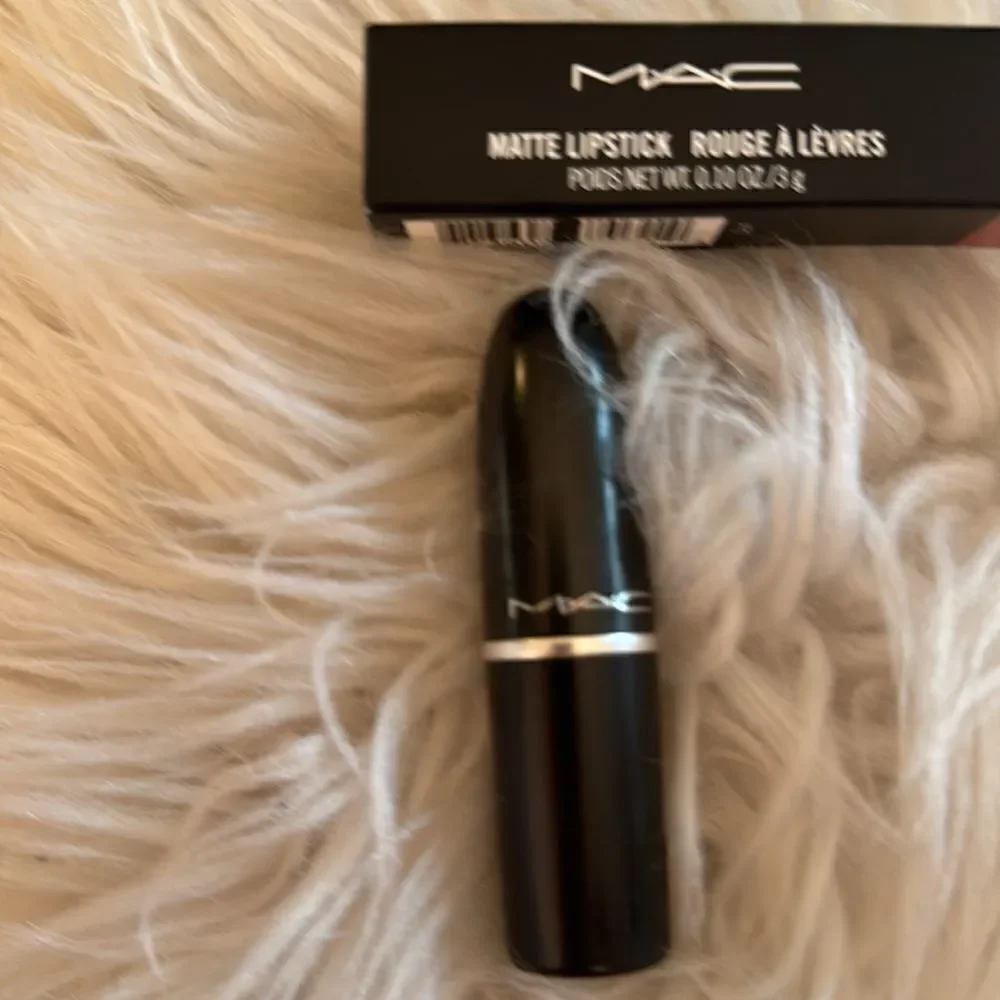Mac matte lipstick